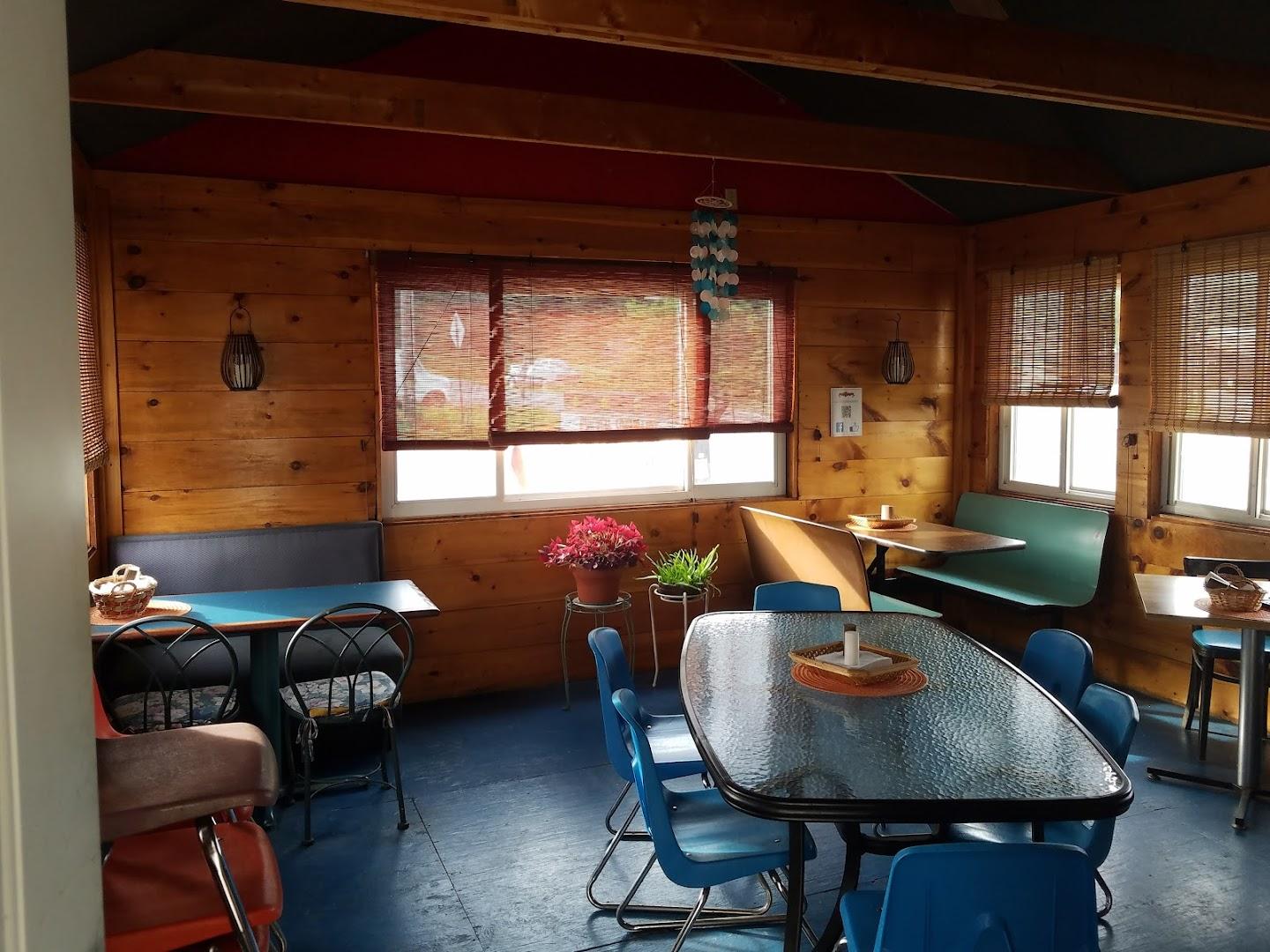 Lynderella's Deli